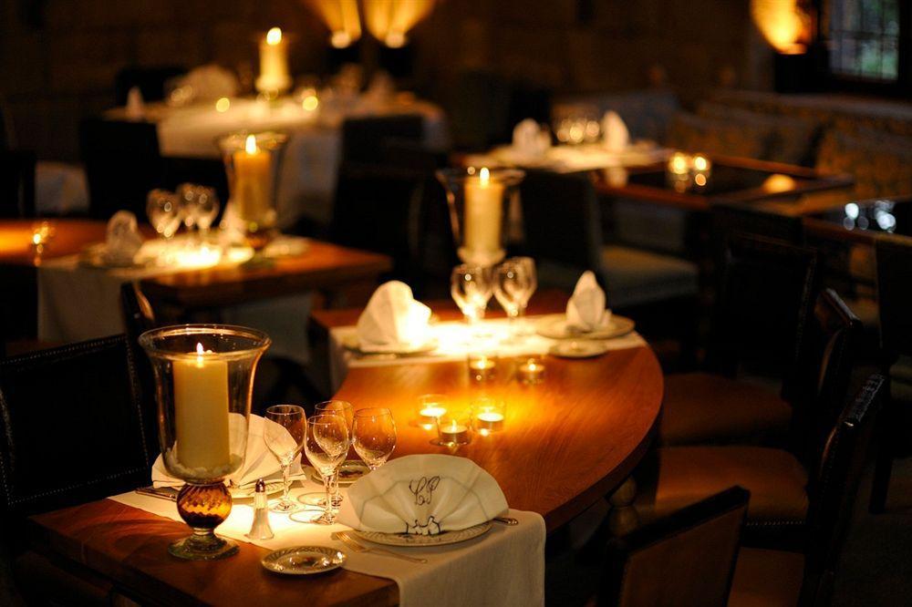 Отель Landa Бургос Ресторан фото Candlelight dinner